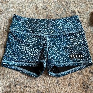 Fleo Shorts